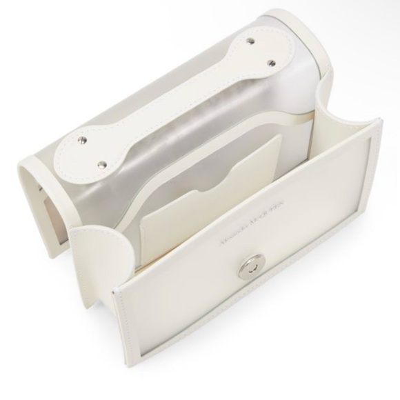 ❌❌SOLD❌❌Alexander McQueen Minaudière Crystal Jeweled Skull Knuckle Crossbody Bag - Picture 8 of 8